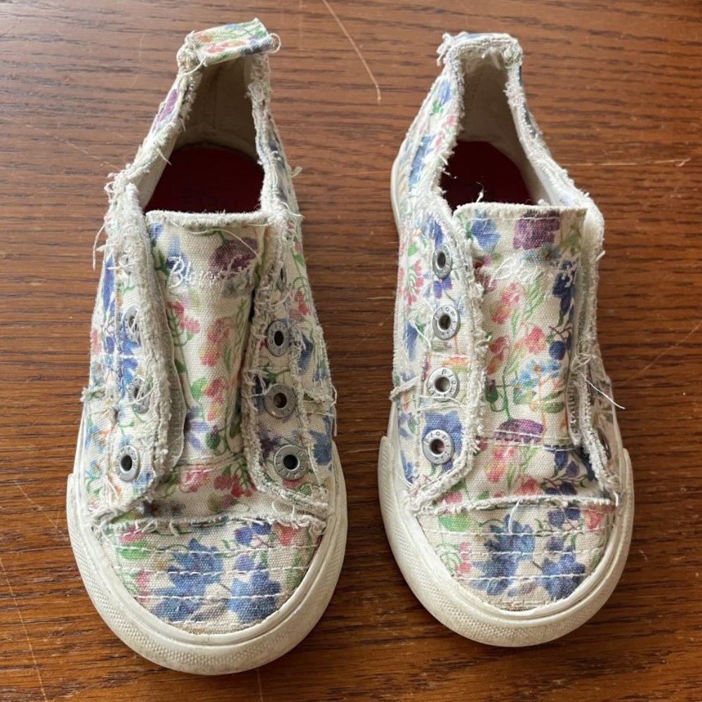 Size 10 Blowfish Floral Slip-On Sneakers